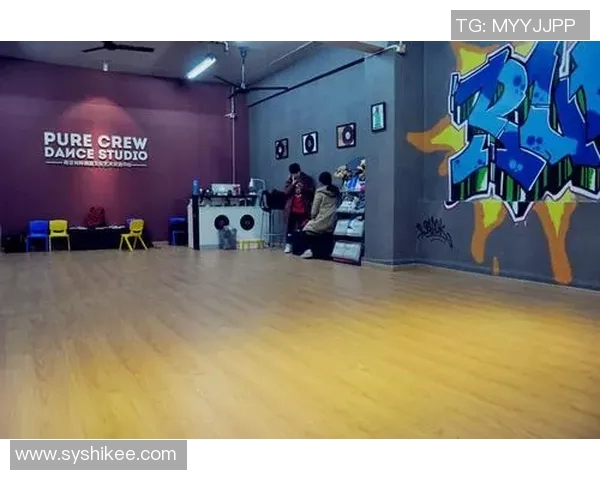 南京街舞队的进攻策略与技巧深度解析探索街舞文化的魅力与力量 南京街舞队的进攻策略与技巧深度解析探索街舞文化的魅力与力量