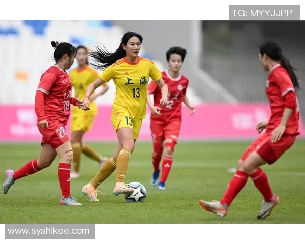 赛后分析:上海足球队与重庆足球队球员个人能力对比与表现评估 赛后分析:上海足球队与重庆足球队球员个人能力对比与表现评估